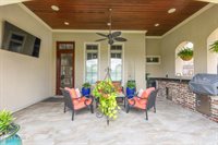 211 Rue De Chambery, Broussard, LA 70518