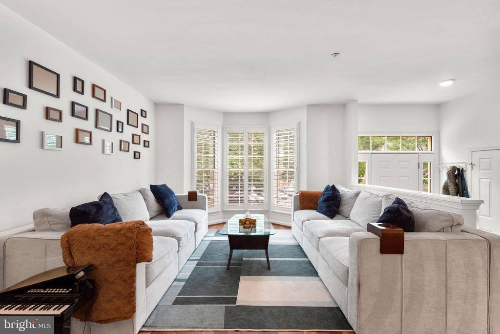 10030 Vanderbilt Circle, Rockville, MD 20850