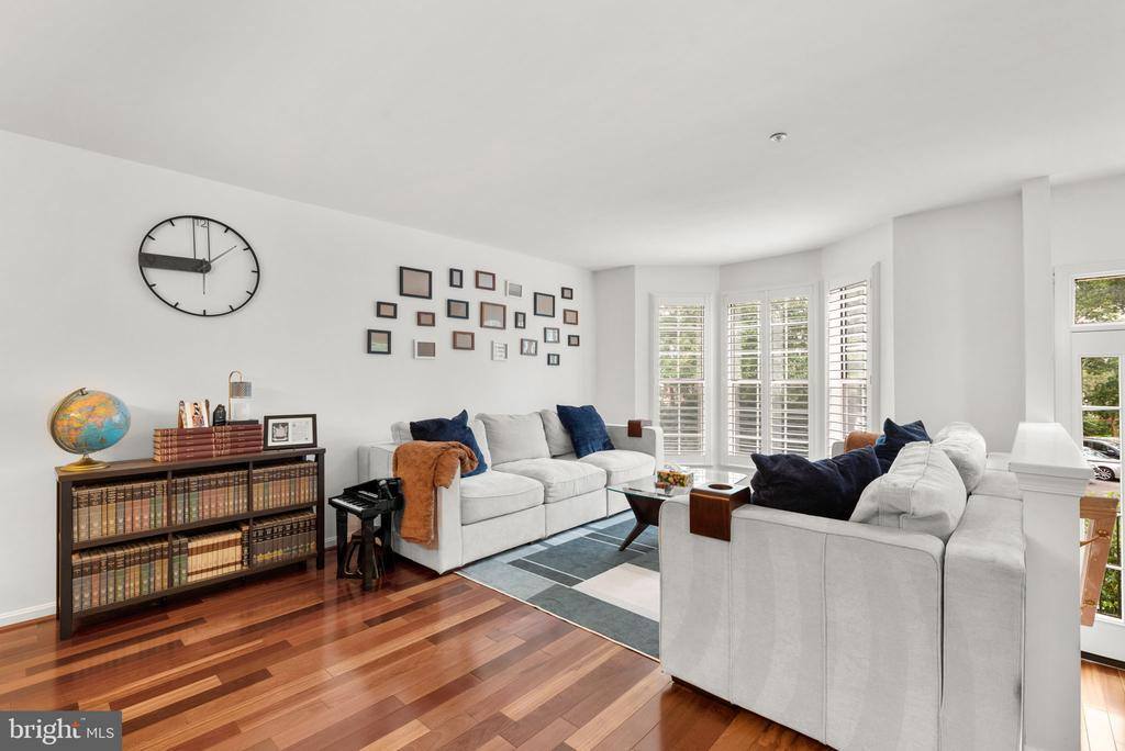 10030 Vanderbilt Circle, Rockville, MD 20850