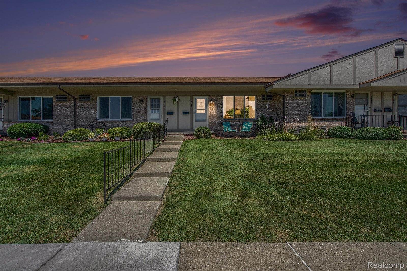 25351 Franklin Terrace, SouthLyonCity_Oakland, MI 48178