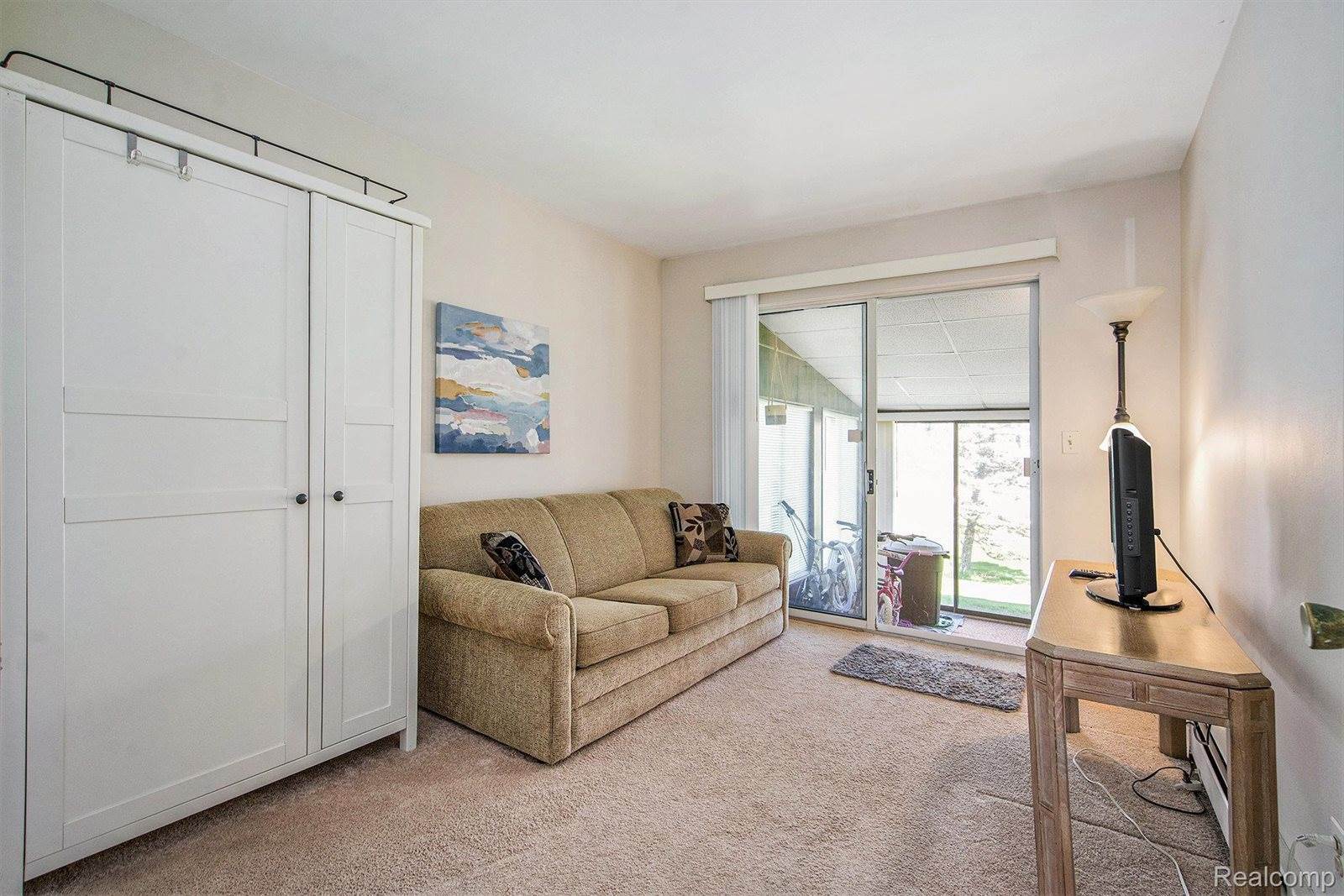 25351 Franklin Terrace, SouthLyonCity_Oakland, MI 48178