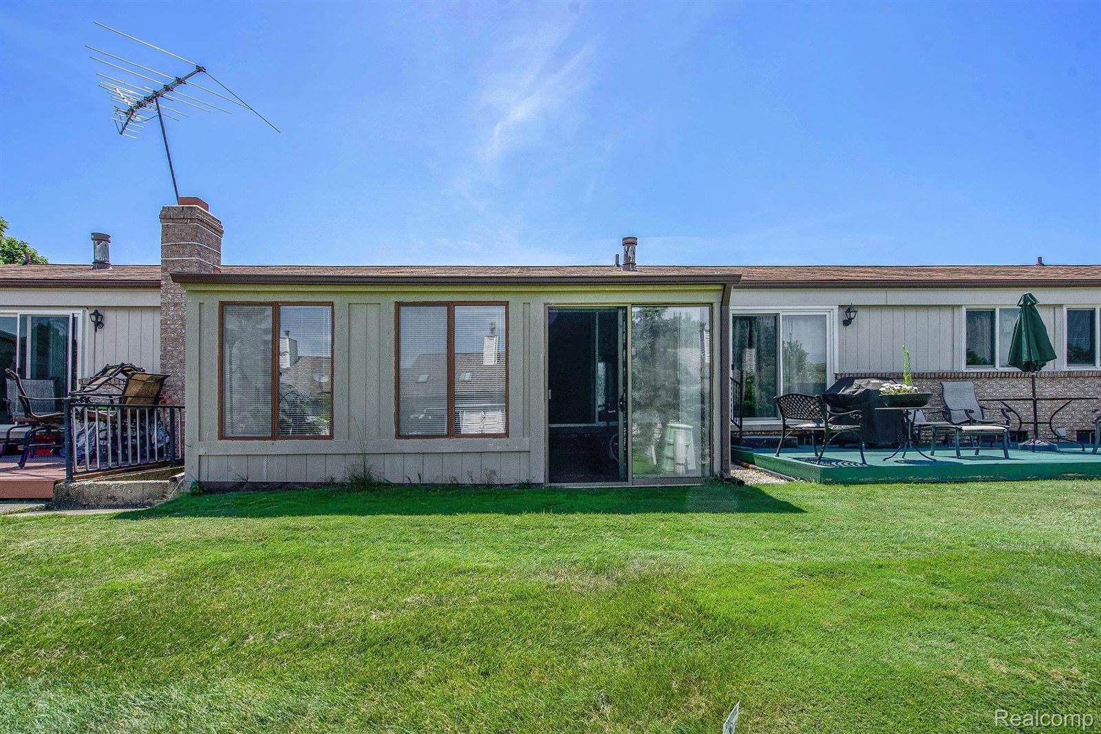 25351 Franklin Terrace, SouthLyonCity_Oakland, MI 48178