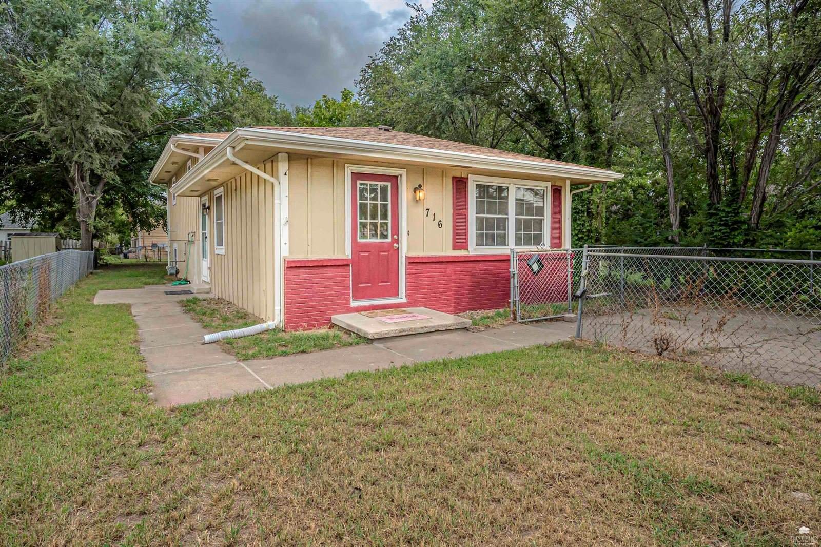 716 West 10th Street, Junction City, KS 66441