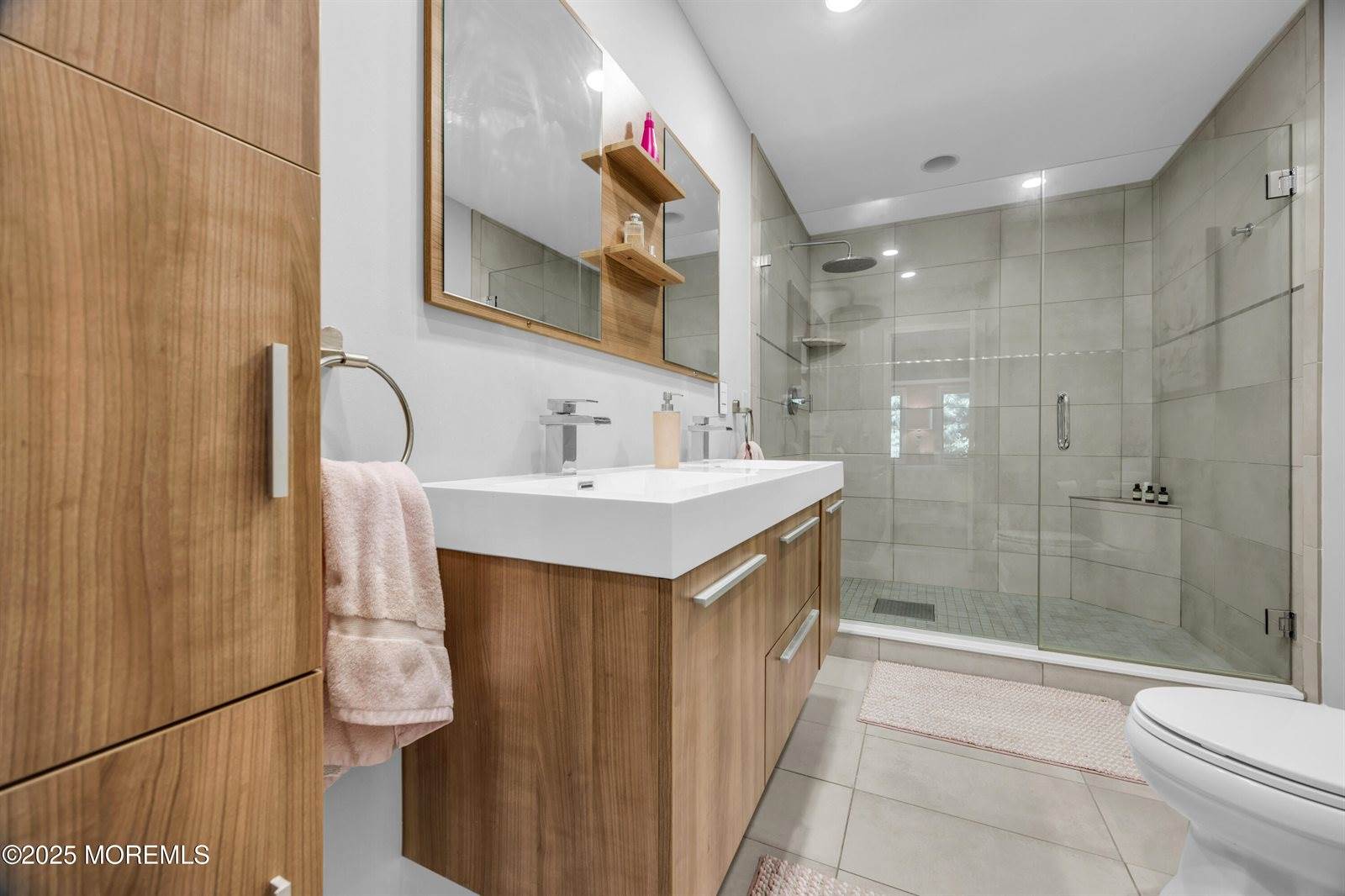 160 Ambassador Drive, Red Bank, NJ 07701