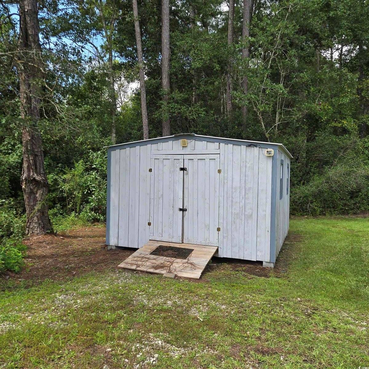 428 Bear Grass Rd., Longs, SC 29568