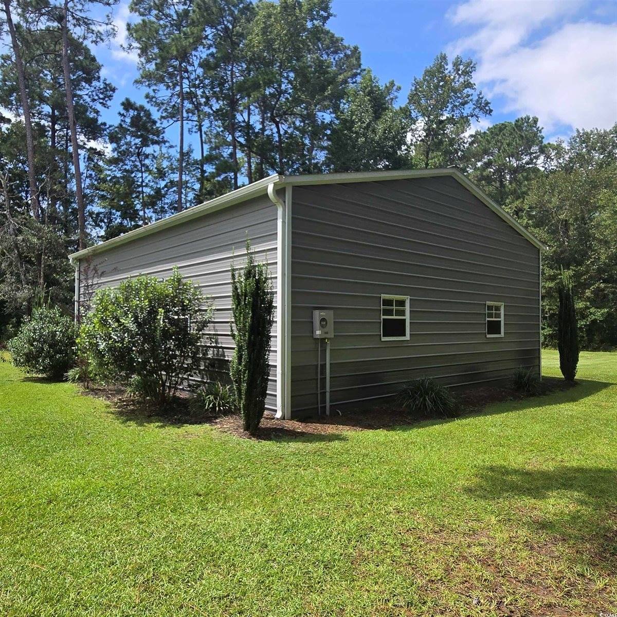 428 Bear Grass Rd., Longs, SC 29568