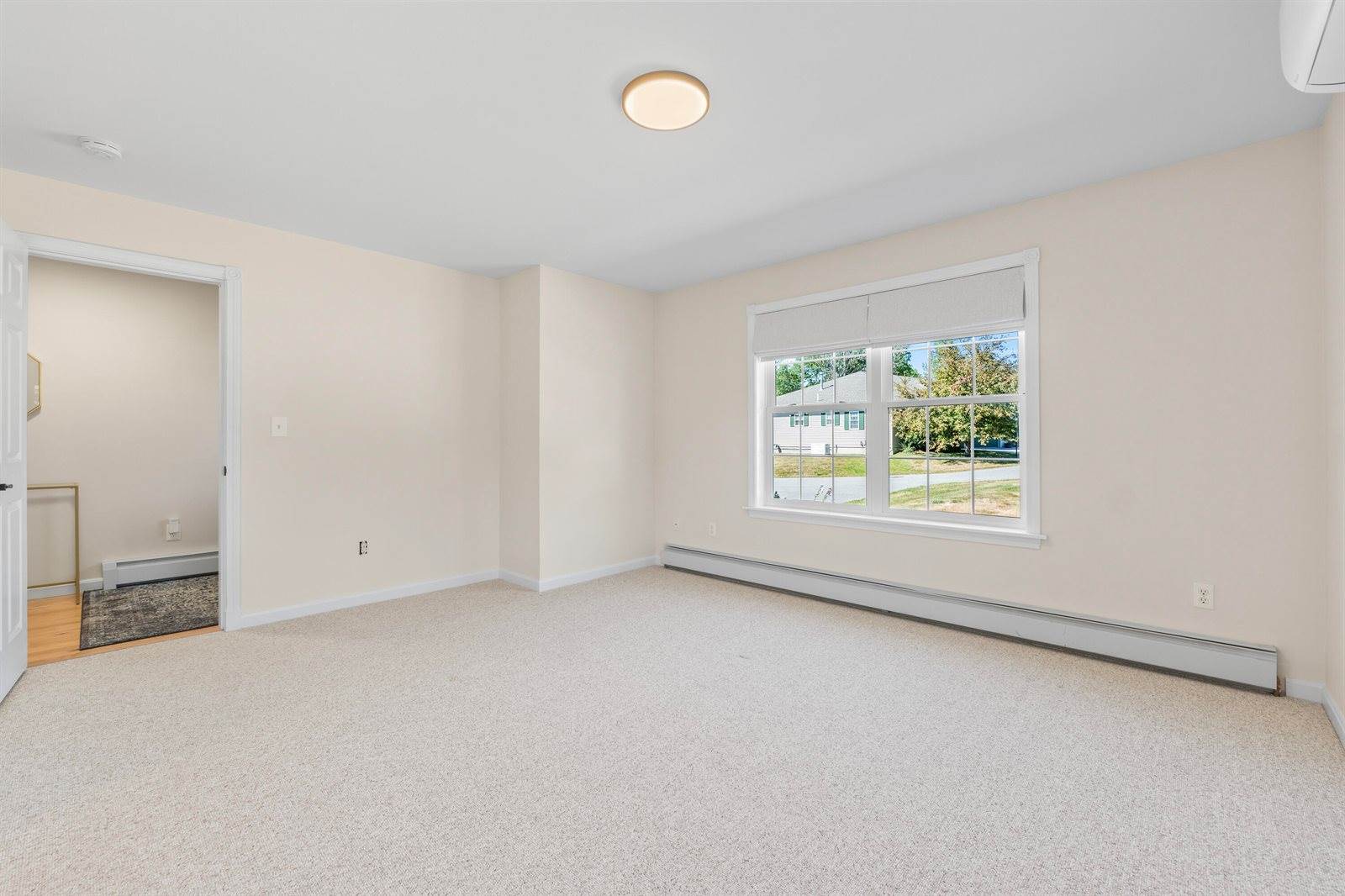 2 Victoria Way, Hampden, ME 04444