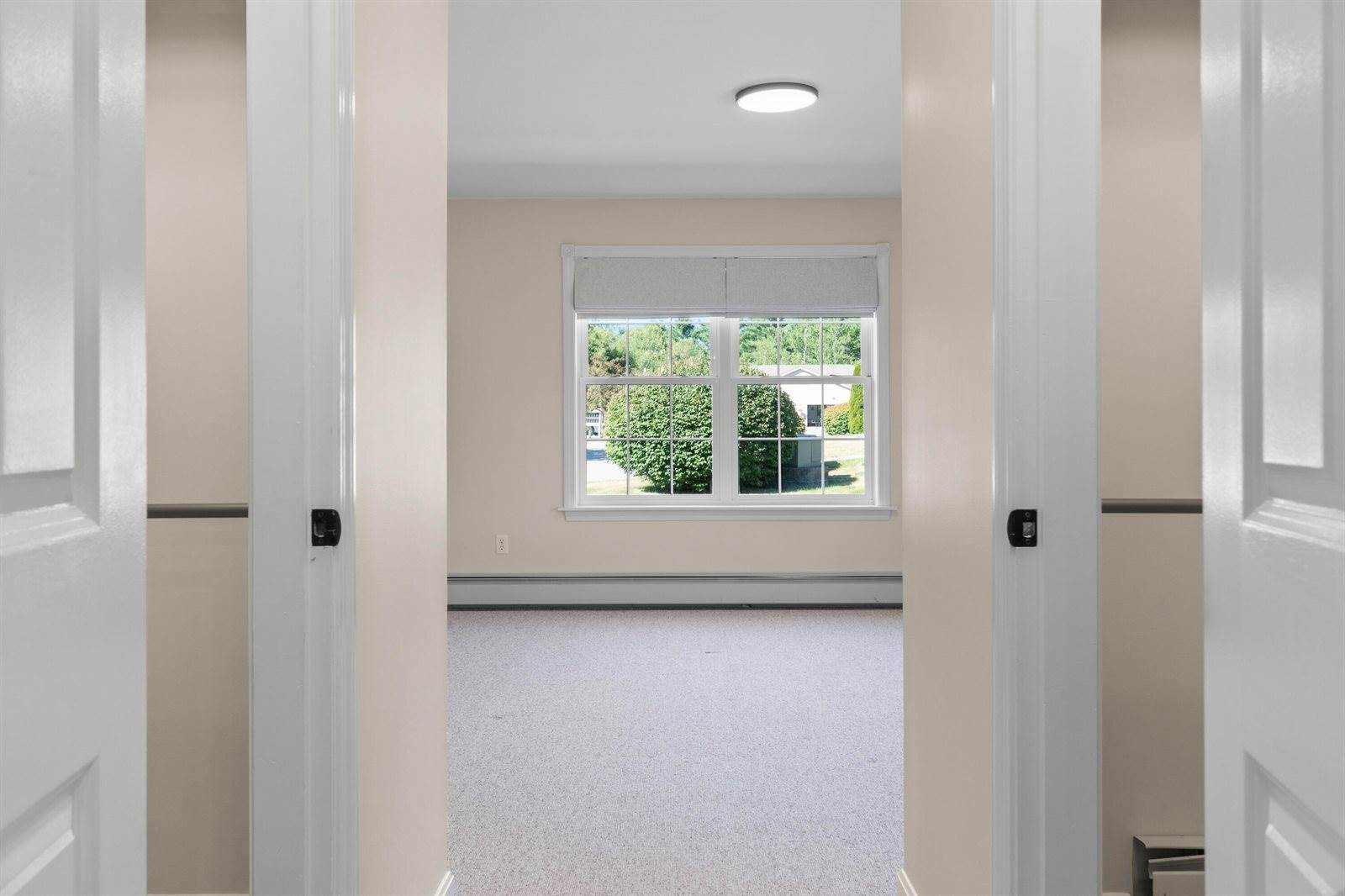 2 Victoria Way, Hampden, ME 04444