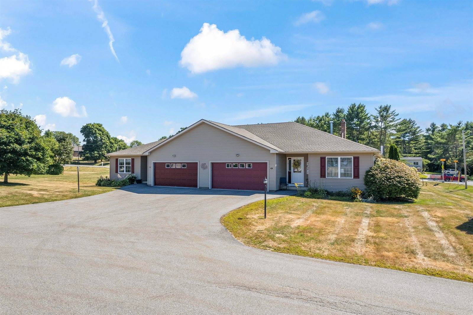 2 Victoria Way, Hampden, ME 04444