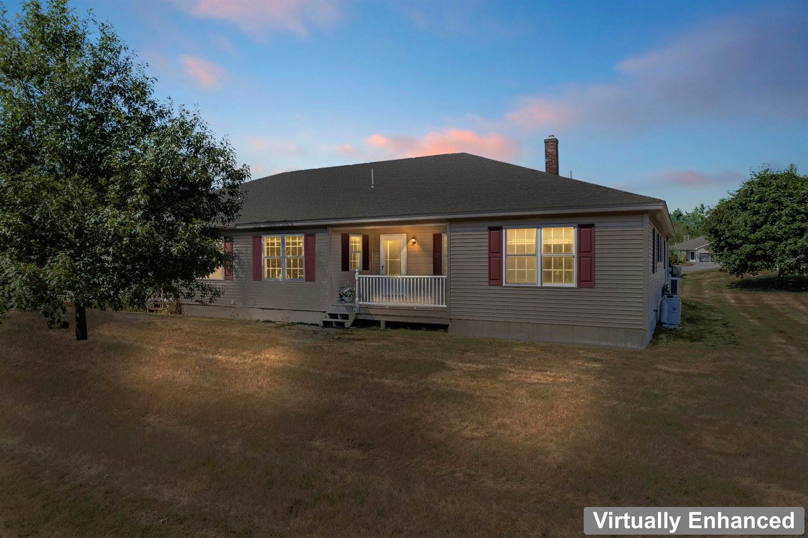 2 Victoria Way, Hampden, ME 04444