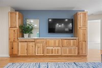 2 Victoria Way, Hampden, ME 04444