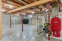 2 Victoria Way, Hampden, ME 04444