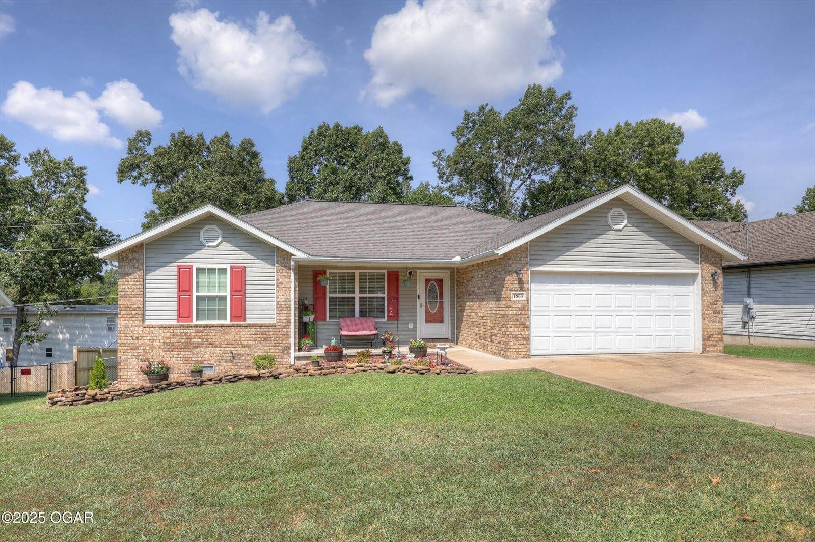 1800 Sally Ann Avenue, Neosho, MO 64850