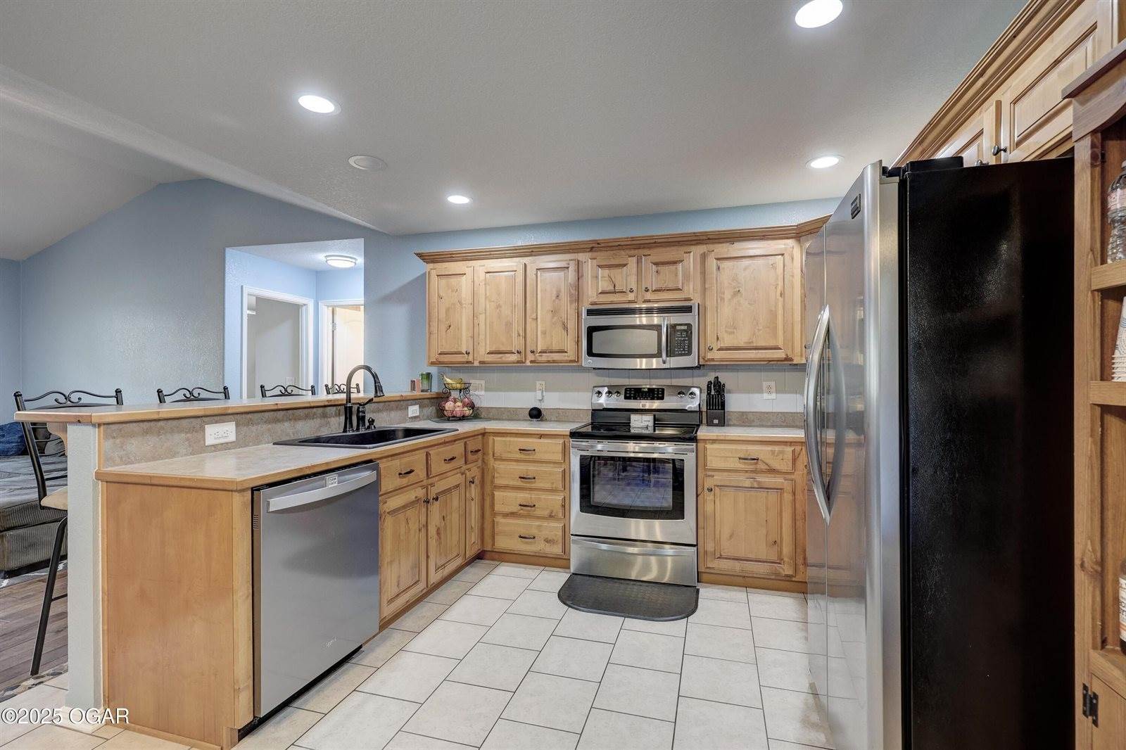 1800 Sally Ann Avenue, Neosho, MO 64850