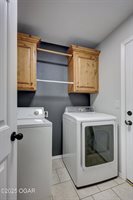 1800 Sally Ann Avenue, Neosho, MO 64850