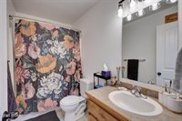 1800 Sally Ann Avenue, Neosho, MO 64850