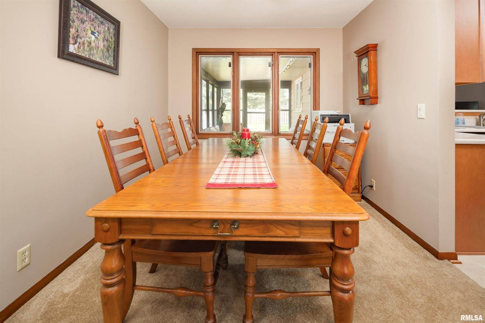 3731 Kenwood Avenue, Davenport, IA 52807