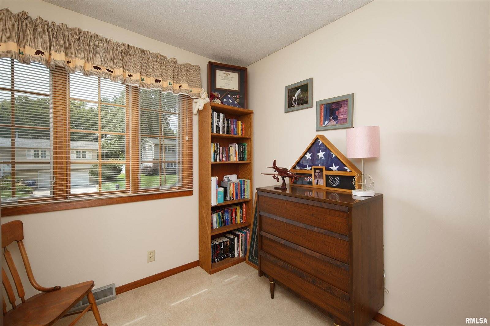 3731 Kenwood Avenue, Davenport, IA 52807