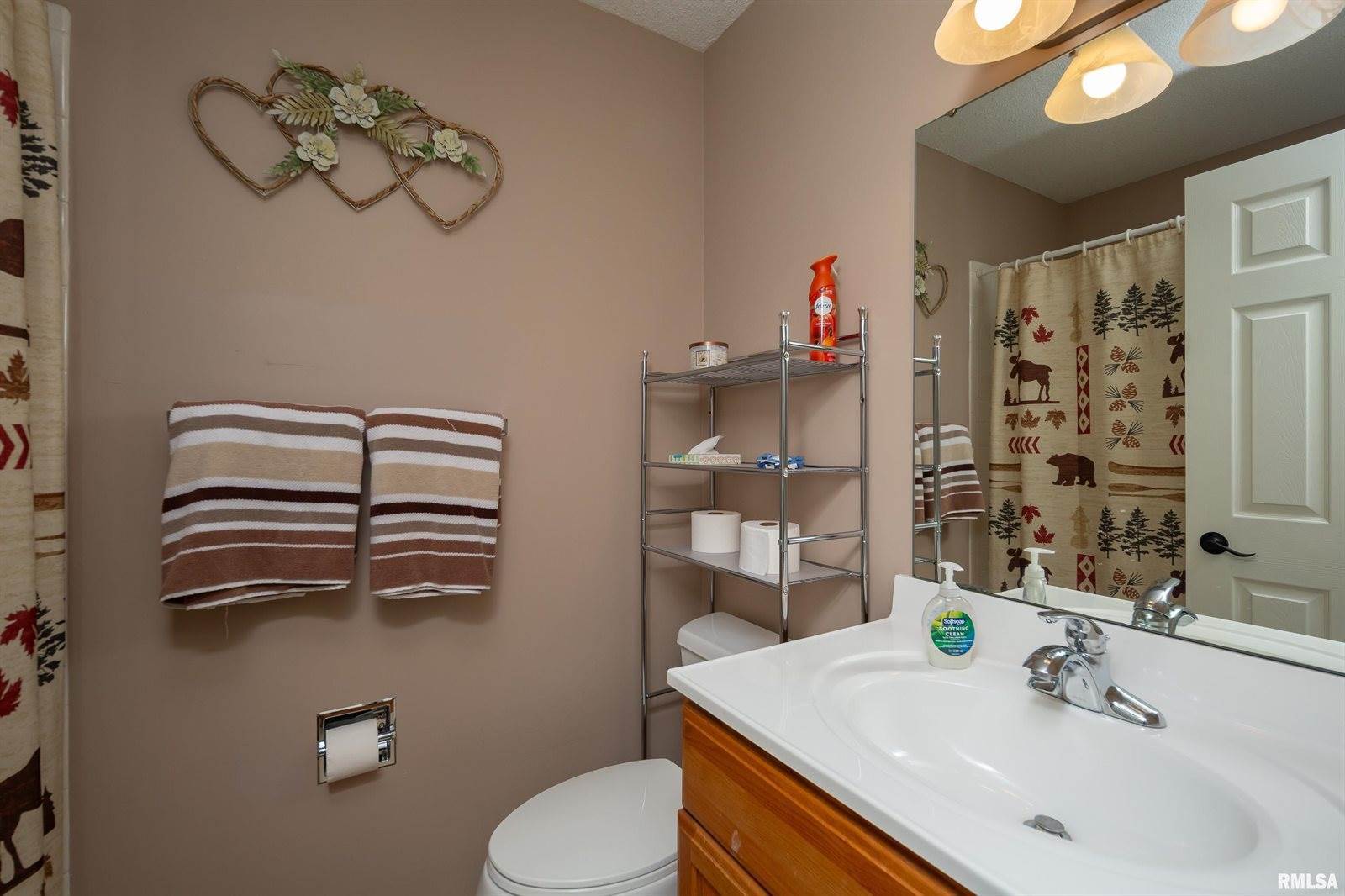 3731 Kenwood Avenue, Davenport, IA 52807