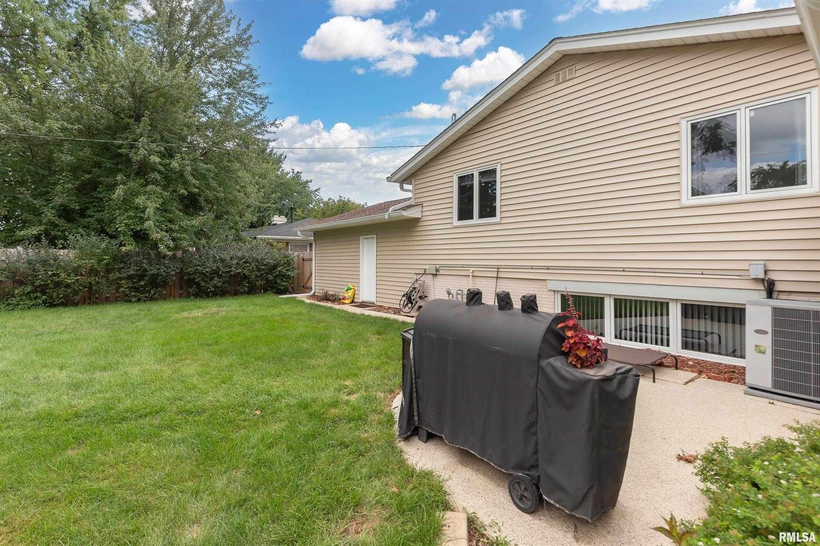 3731 Kenwood Avenue, Davenport, IA 52807