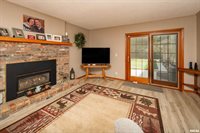 3731 Kenwood Avenue, Davenport, IA 52807