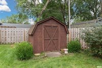 3731 Kenwood Avenue, Davenport, IA 52807