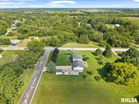 11810 Ridgewood Road, Milan, IL 61264