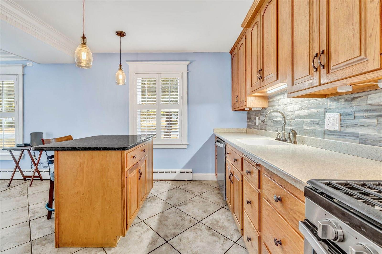 123 Mount Hope Avenue, Bangor, ME 04401