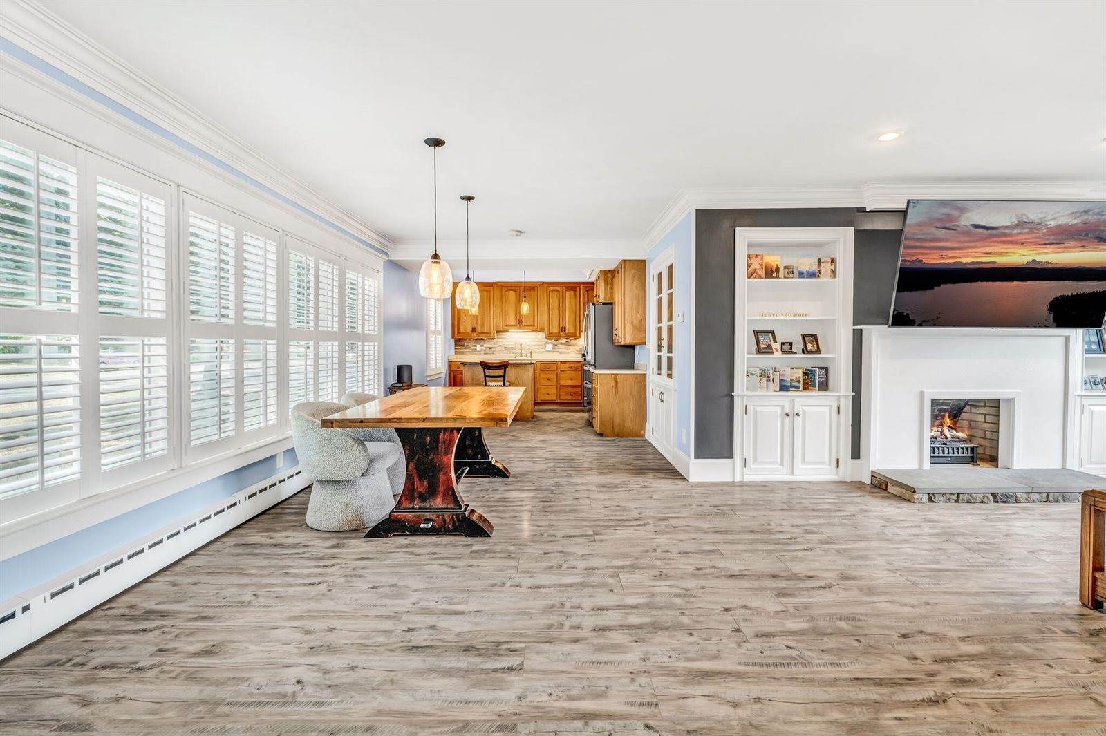 123 Mount Hope Avenue, Bangor, ME 04401