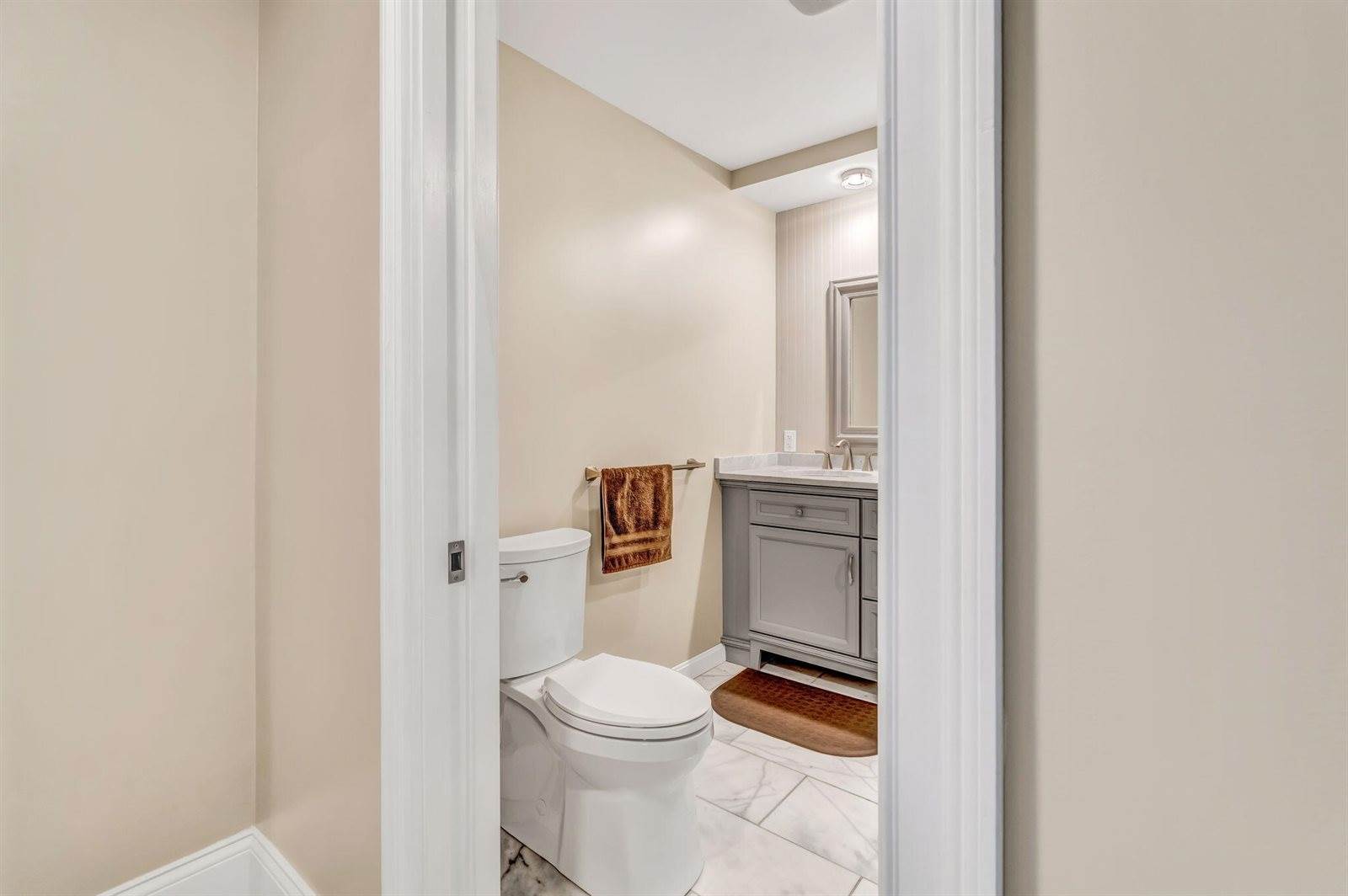 123 Mount Hope Avenue, Bangor, ME 04401