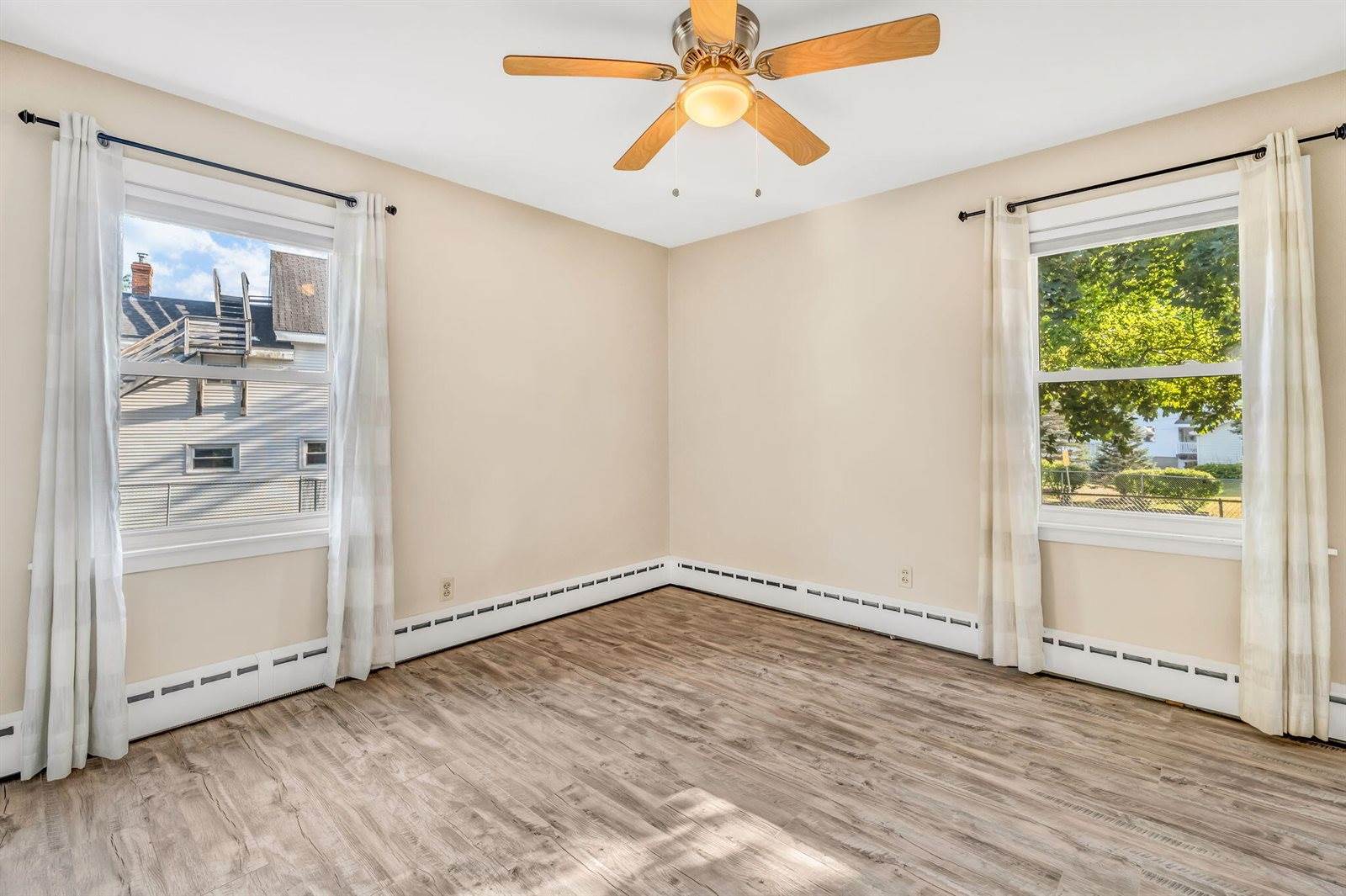 123 Mount Hope Avenue, Bangor, ME 04401