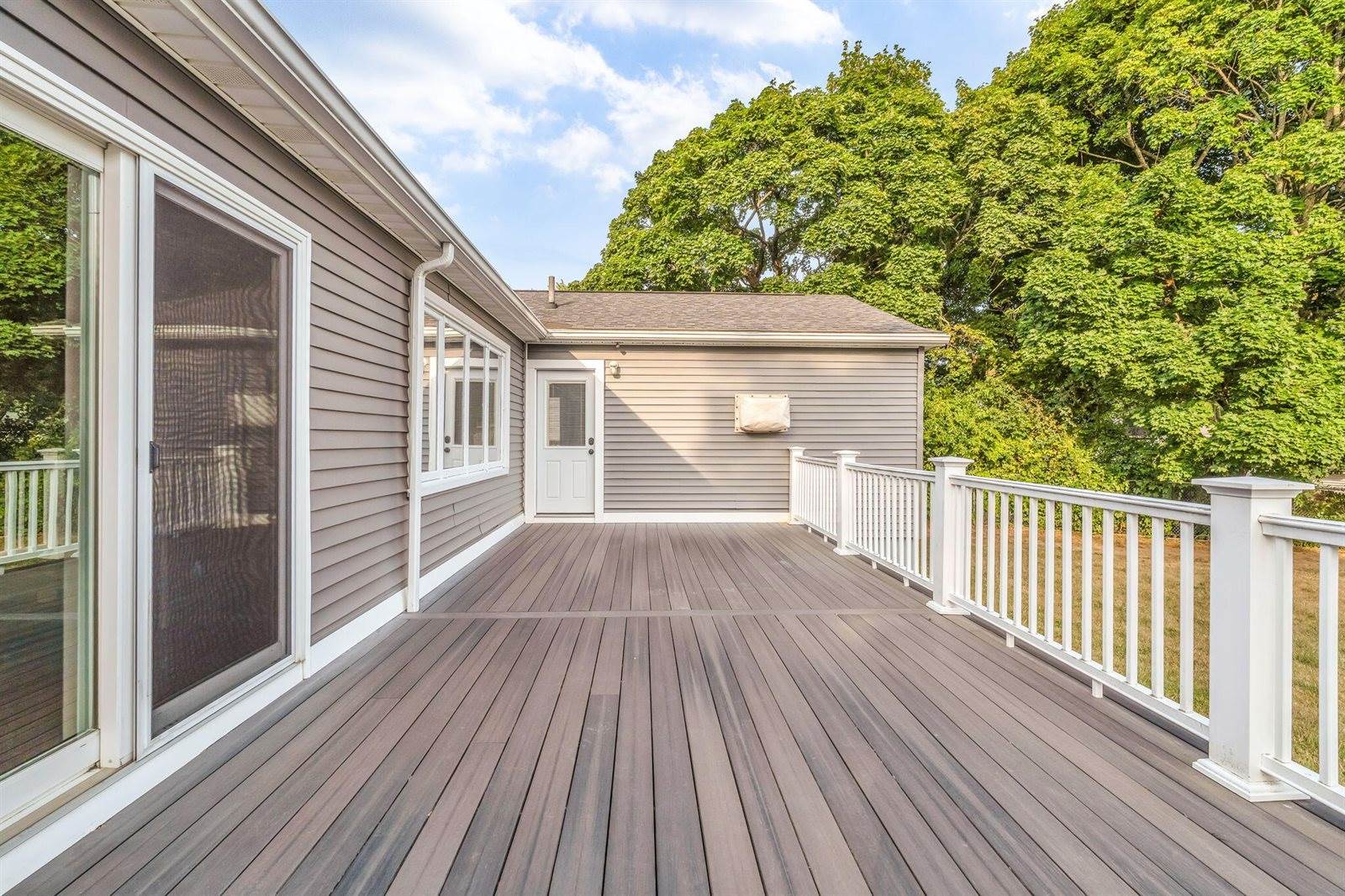 123 Mount Hope Avenue, Bangor, ME 04401