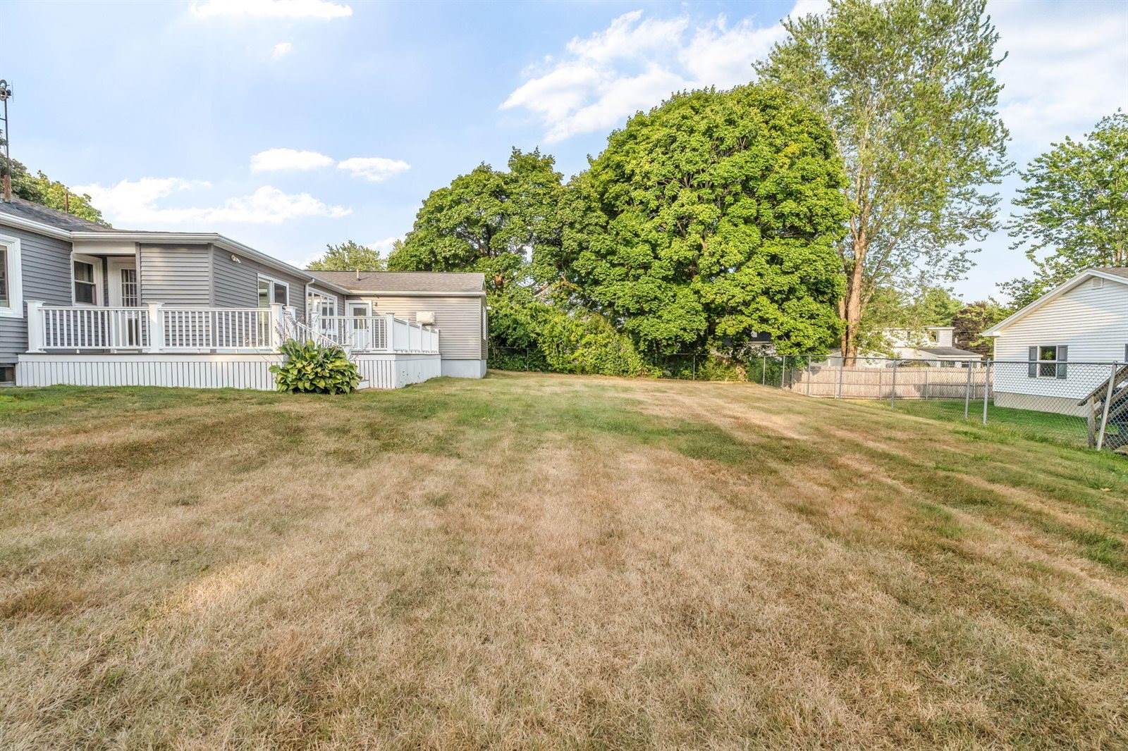 123 Mount Hope Avenue, Bangor, ME 04401