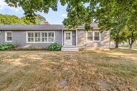 123 Mount Hope Avenue, Bangor, ME 04401