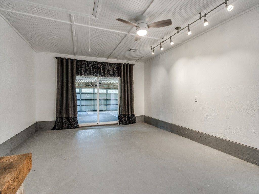 32504 Pecan Grove Road, Shawnee, OK 74804