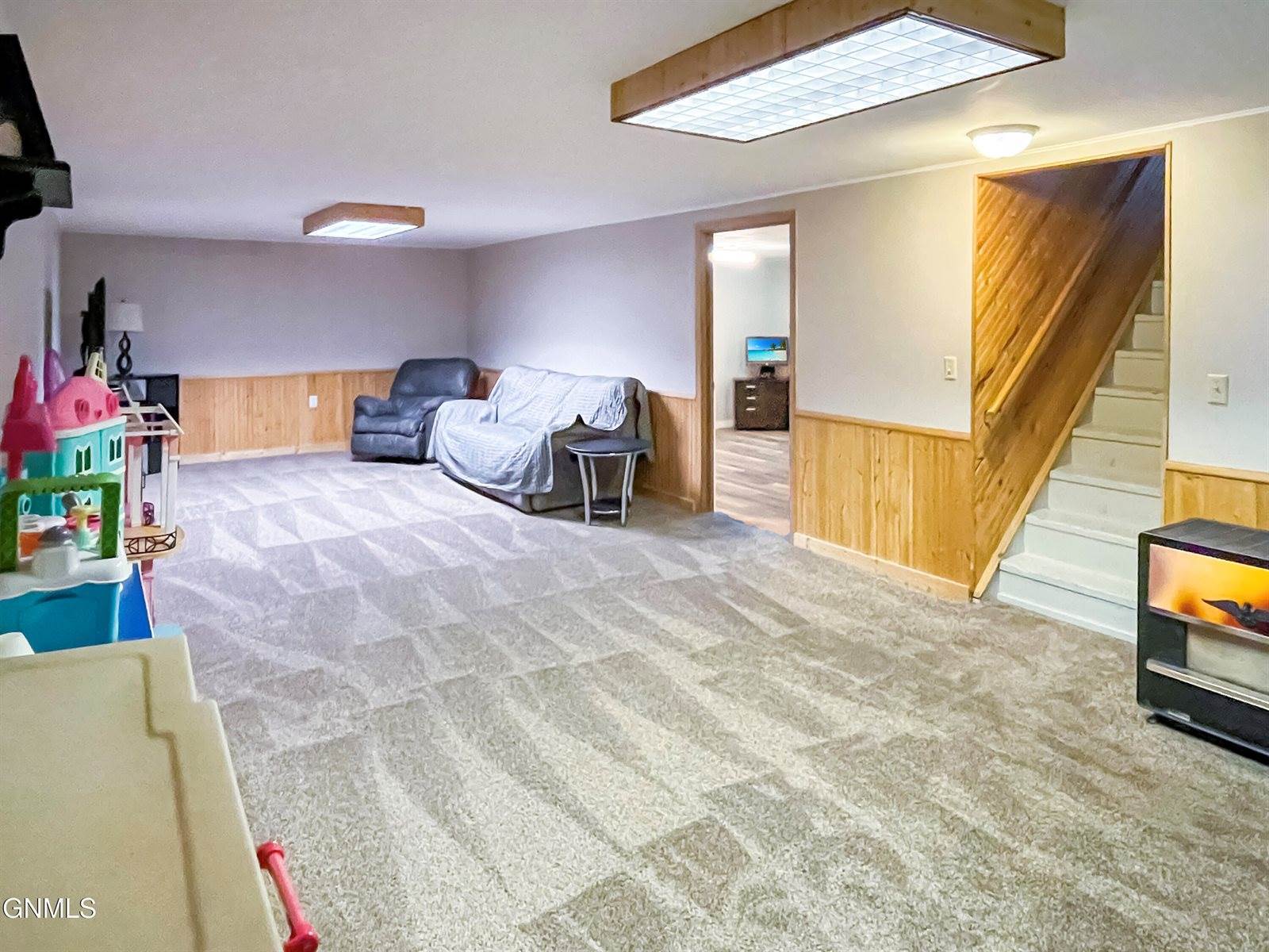 703 14th Street West, Williston, ND 58801