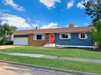 703 14th Street West, Williston, ND 58801