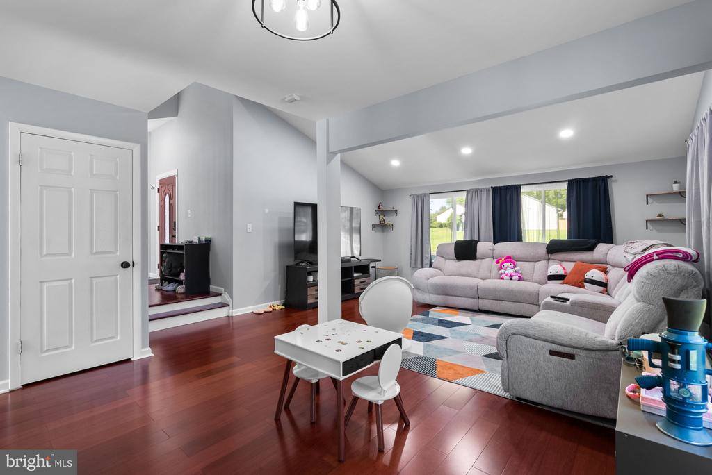 15811 Perkins Lane, Bowie, MD 20716