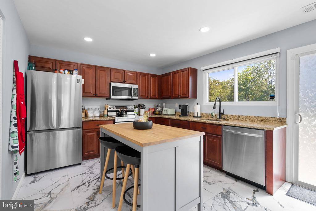 15811 Perkins Lane, Bowie, MD 20716