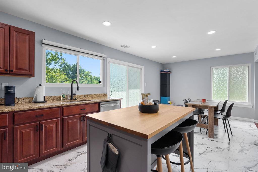 15811 Perkins Lane, Bowie, MD 20716