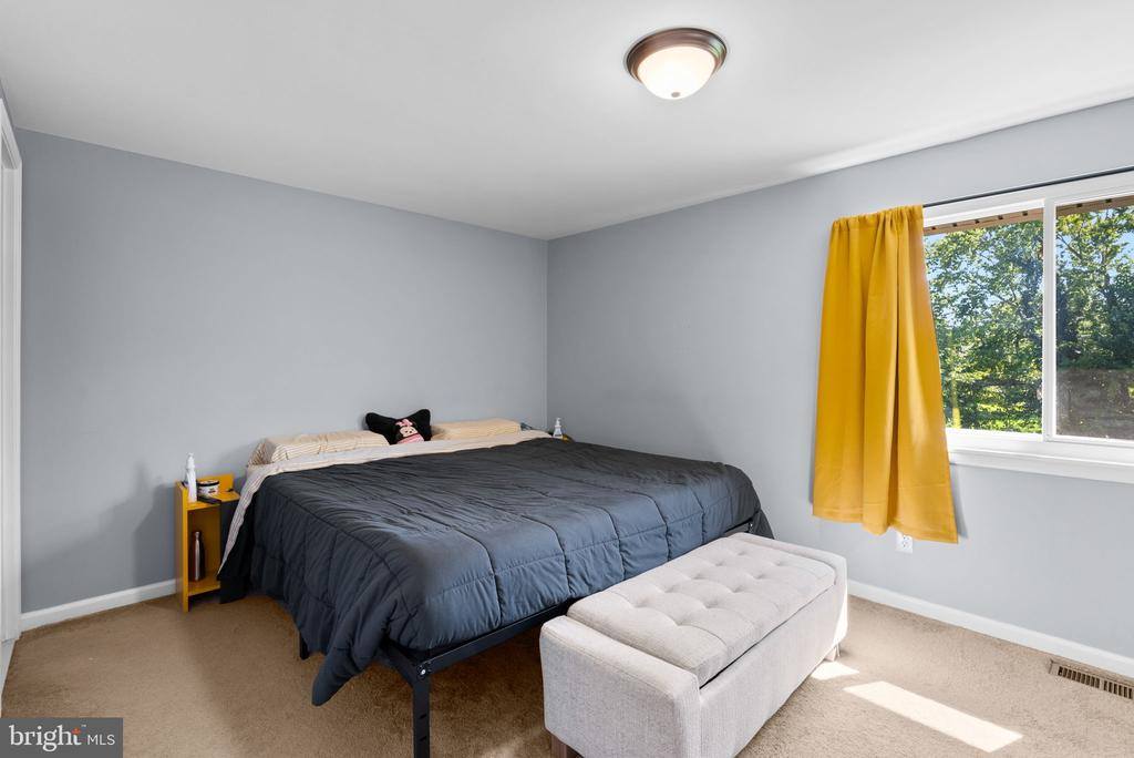 15811 Perkins Lane, Bowie, MD 20716