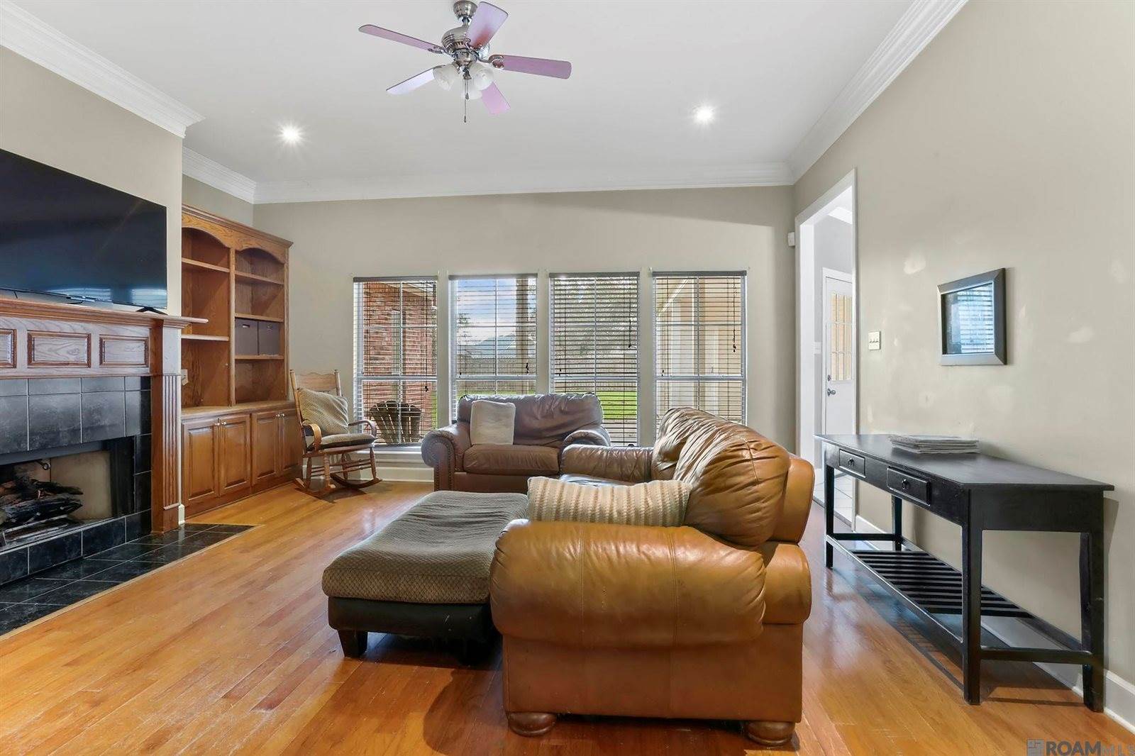 42202 Norwood, Gonzales, LA 70737