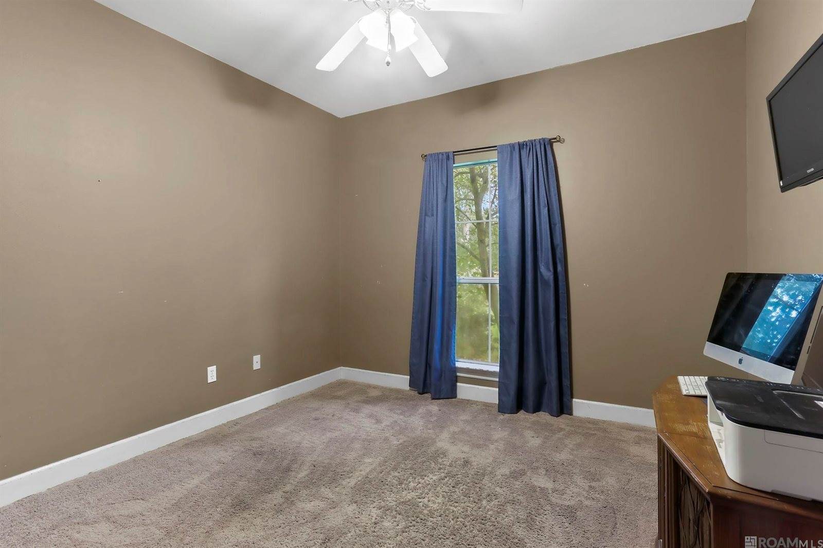 42202 Norwood, Gonzales, LA 70737