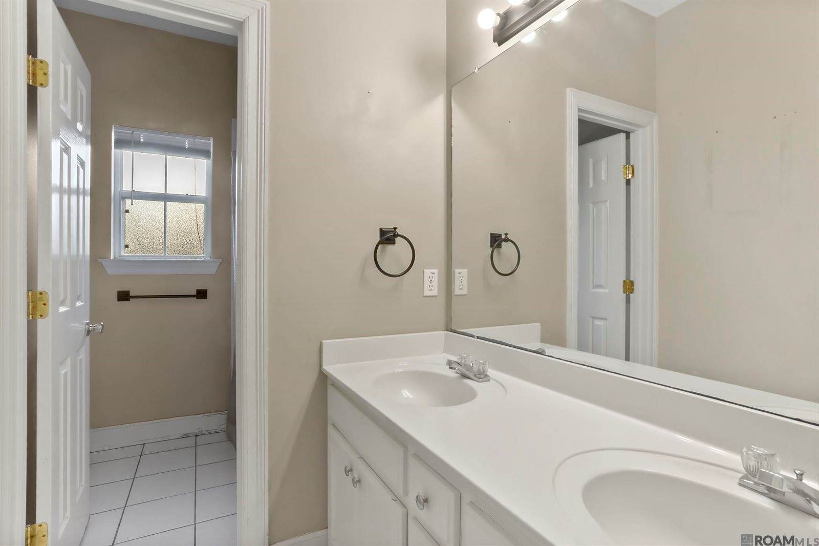 42202 Norwood, Gonzales, LA 70737