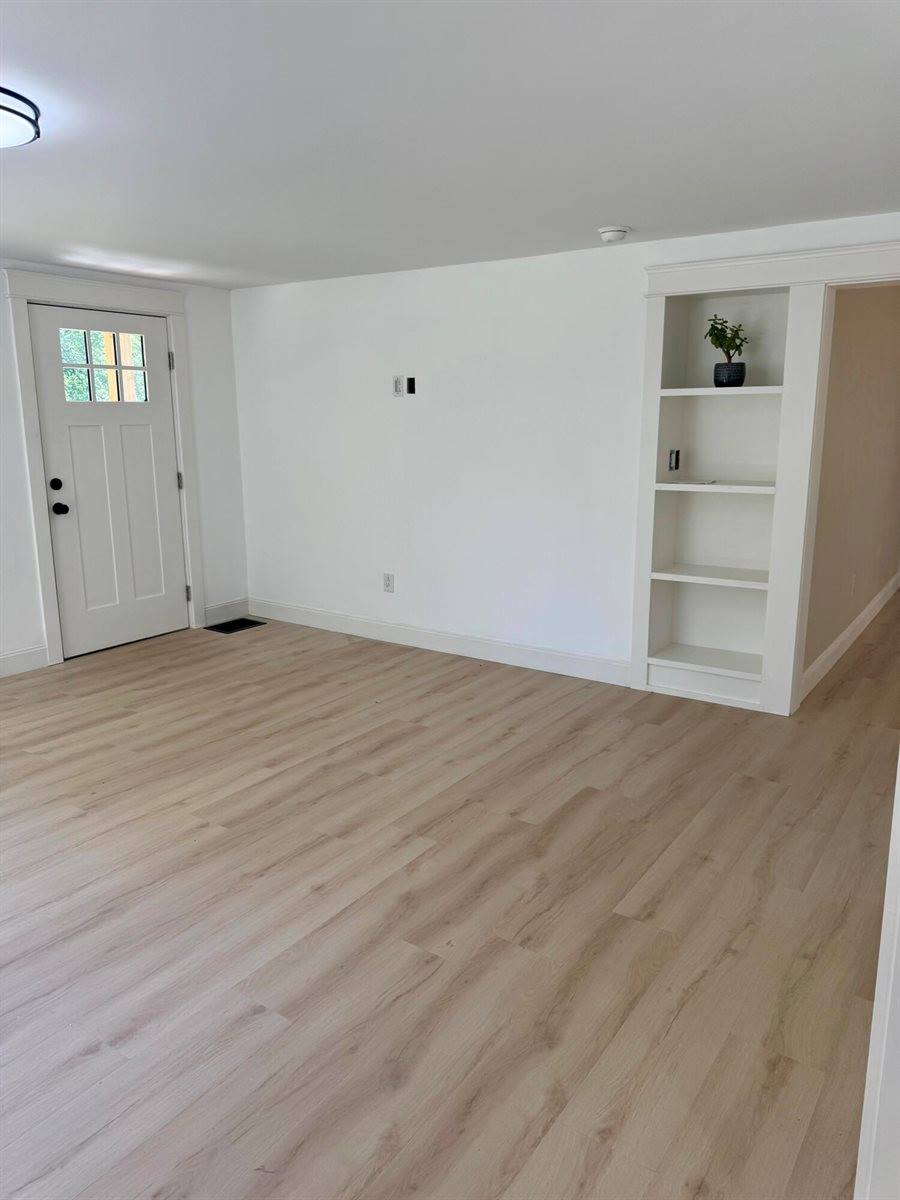 549 Hudson Road, Glenburn, ME 04401