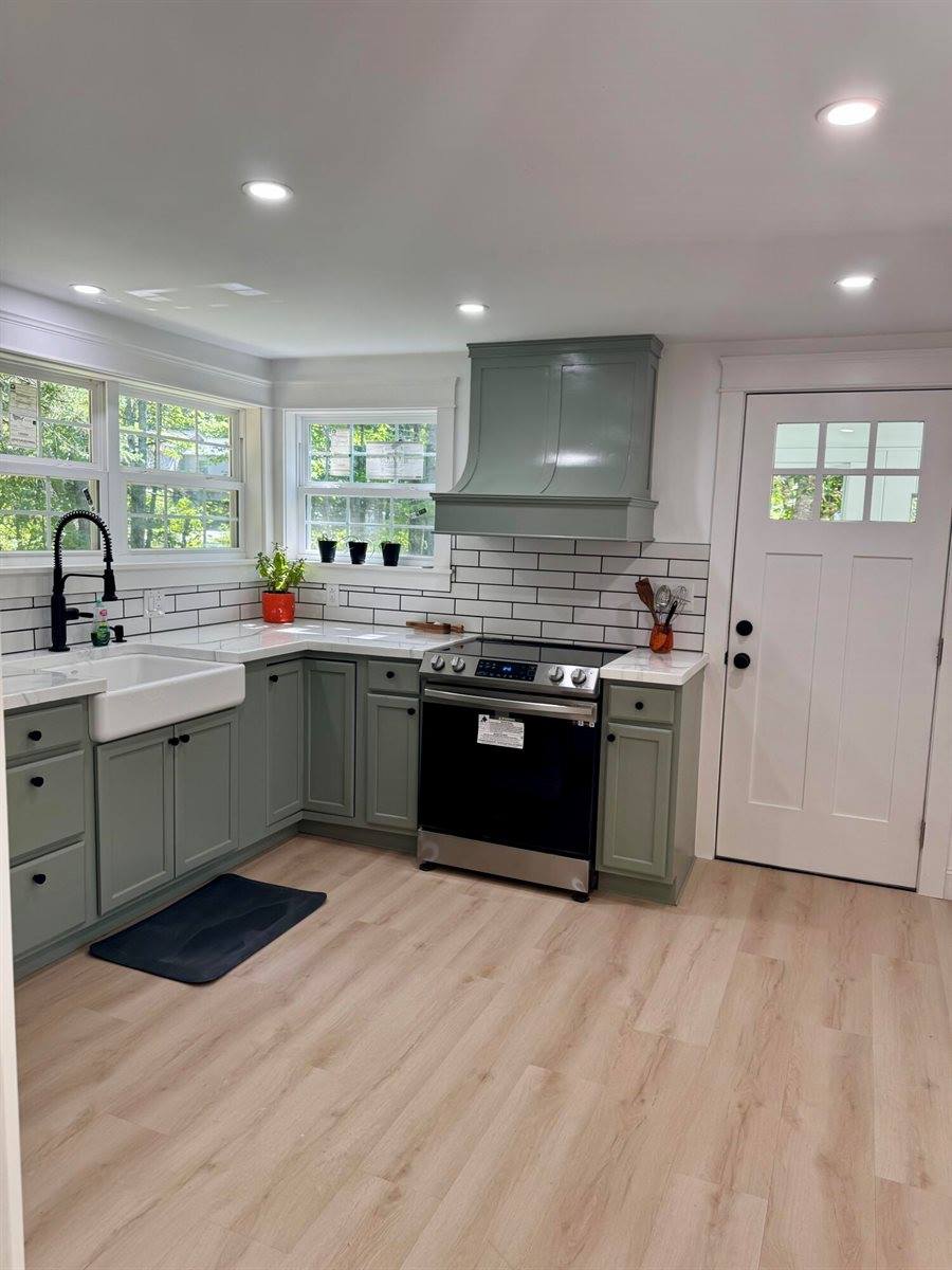 549 Hudson Road, Glenburn, ME 04401