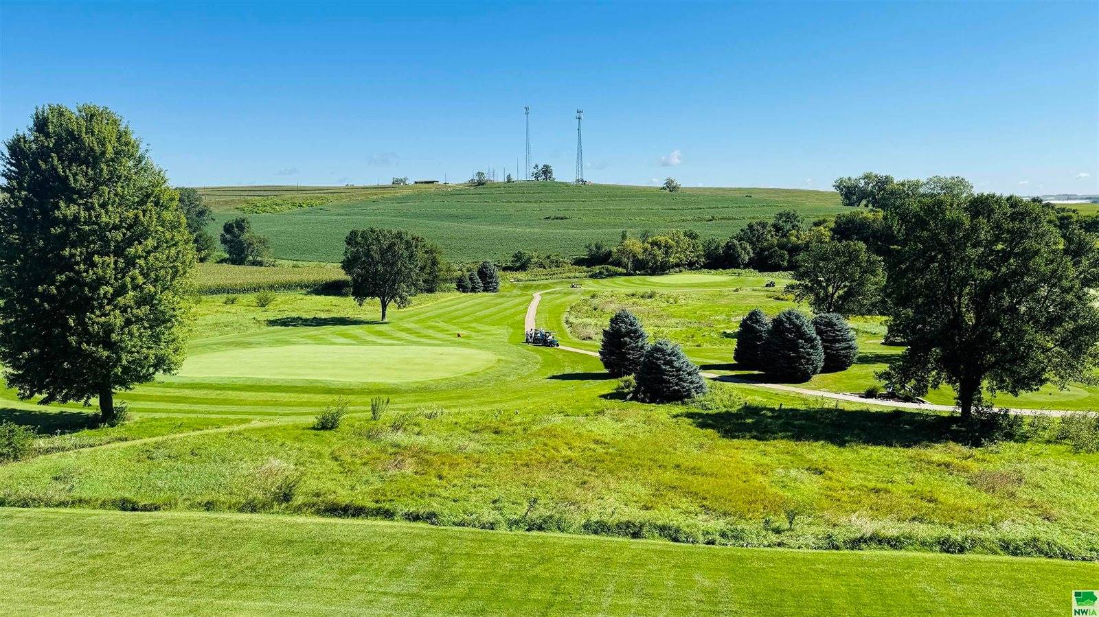 860 Springbrook Dr, Hinton, IA 51024