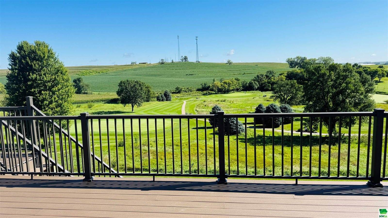 860 Springbrook Dr, Hinton, IA 51024