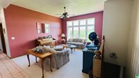 860 Springbrook Dr, Hinton, IA 51024