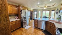 860 Springbrook Dr, Hinton, IA 51024